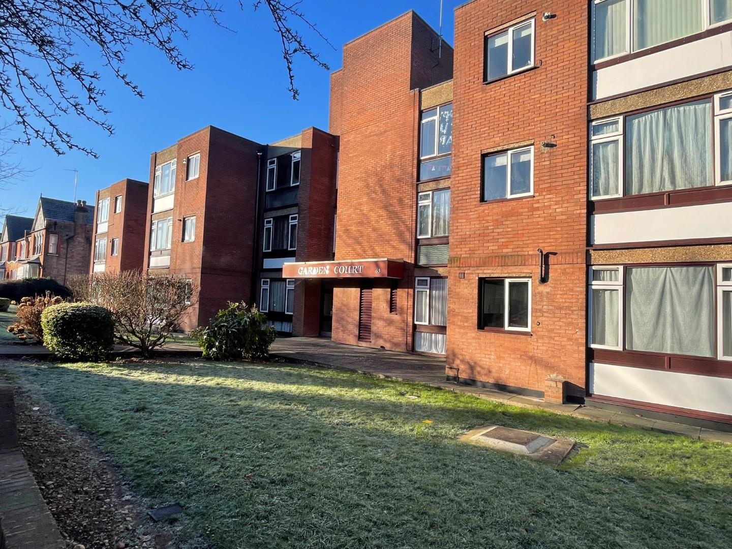 Holden Road, Woodside Park